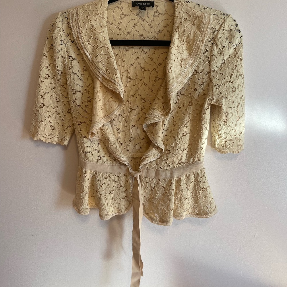 Bebe lace quarter sleeve top